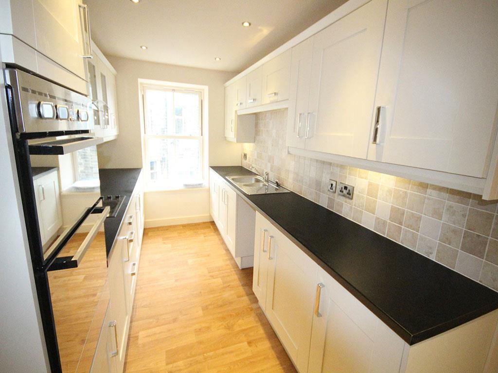 2 bedroom apartment To Let in Barnoldswick - 2016-01-14 10.50.22.jpg